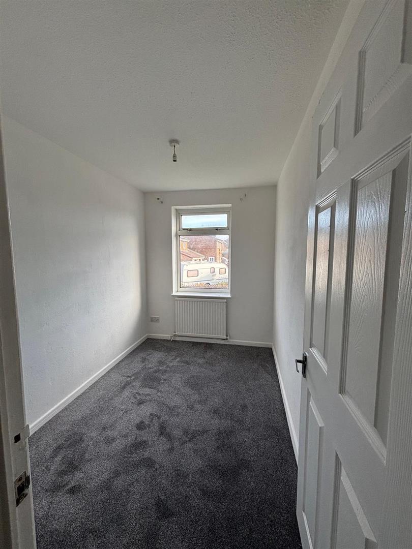 Maes Talcen, Brackla, Bridgend, CF31 2LG